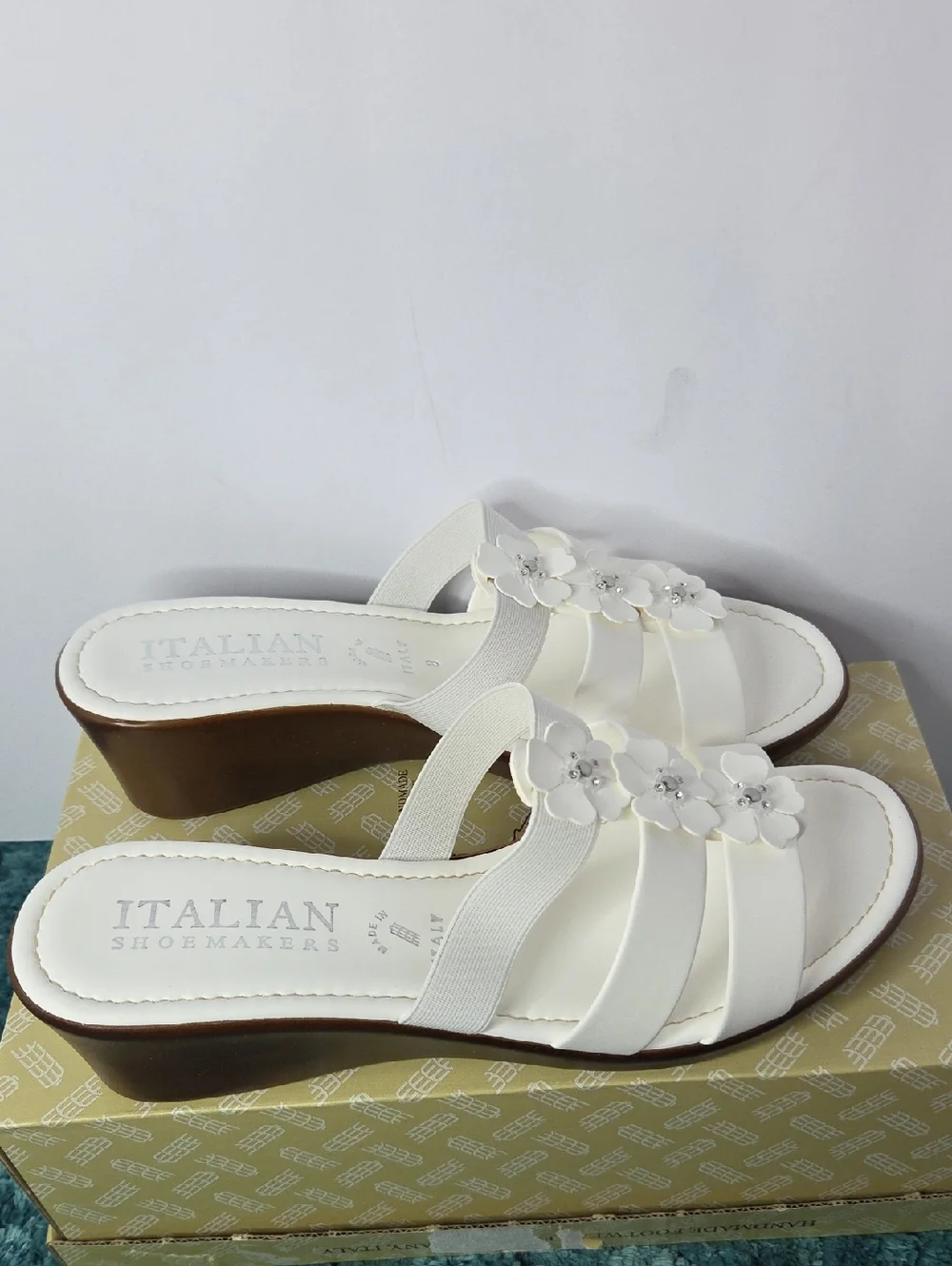 Italian Shoemakers Storytime Ivory Floral Wedge Sandals Size 8 Italy - Picture 2 of 8